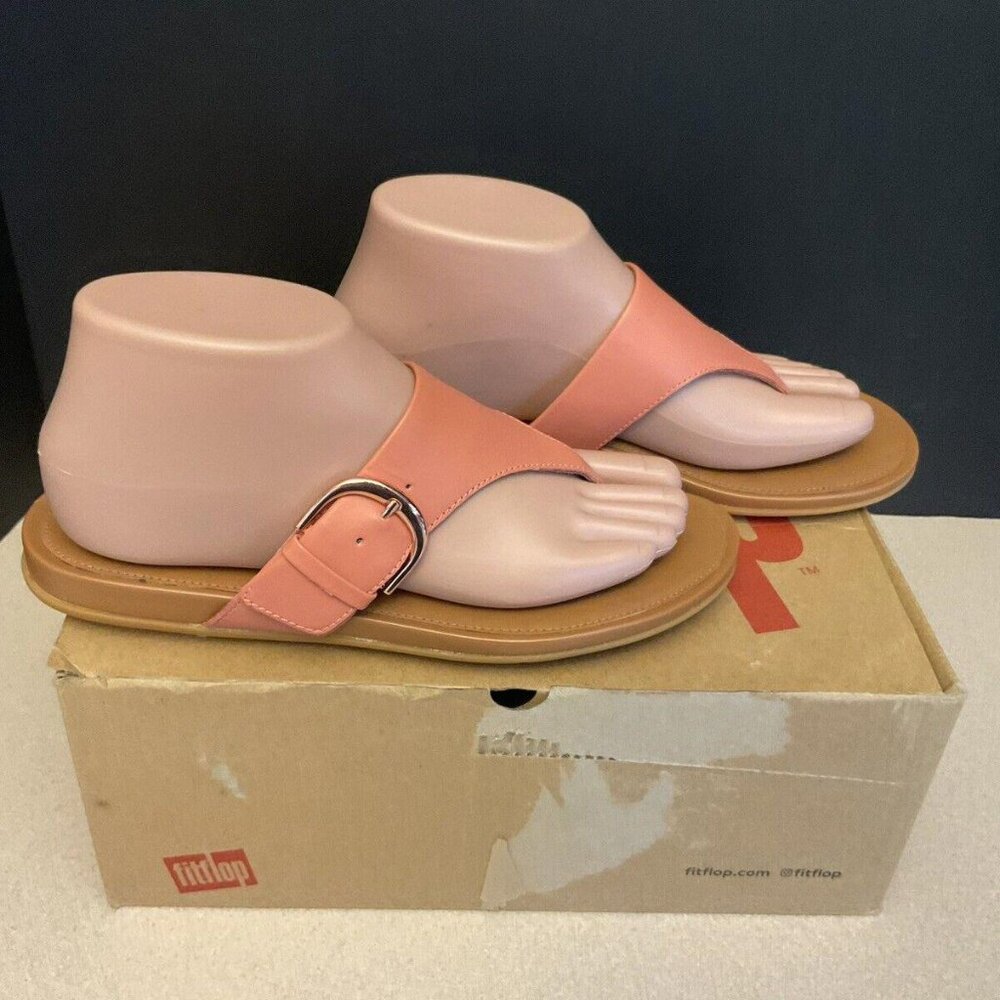 New! Womens FitFlop Graccie Soft Pink Leather Toe-Post Sandals. Size 7. Nice!!!
